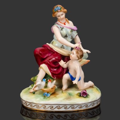 Статуэтка "Венера и Амур", Мануфактура E & A Muller