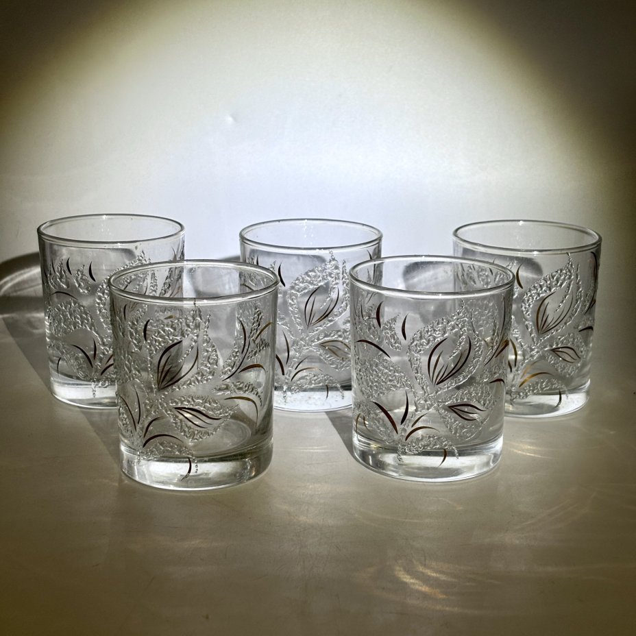 Набор из 5-ти стаканов, украшенных растительным декором, стекло, золочения, Российская Федерация, 2000-2010 гг.