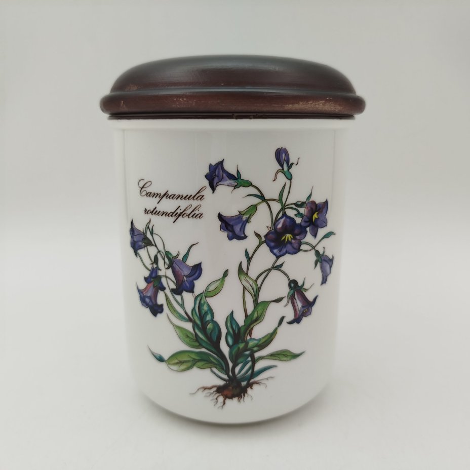 Банка "Campanula rotundifolia" ("Колокольчик круглолистный") для сыпучих продуктов (для чая, специй), серия "Botanica", фарфор, деколь, дерево (крышка), Villeroy & Boch, Люксембург, 1980-2002 гг.
