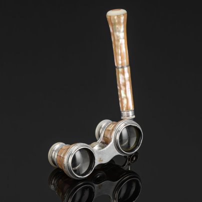 Старинный театральный бинокль-лорнет с ручкой, компания "Colmont Paris", металл, золочение, перламутр, стекло, Франция, 1880-1900 гг.