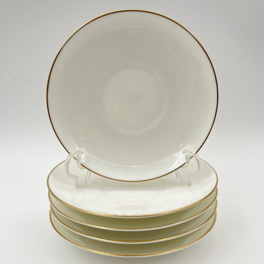 Набор из пяти кофейных пар "Золотая лента", автор формы Н.П. Славина, фарфор, отводка золотом, Ленинградский фарфоровый завод (ЛФЗ), Российская Федерация, 1989-2001 гг.