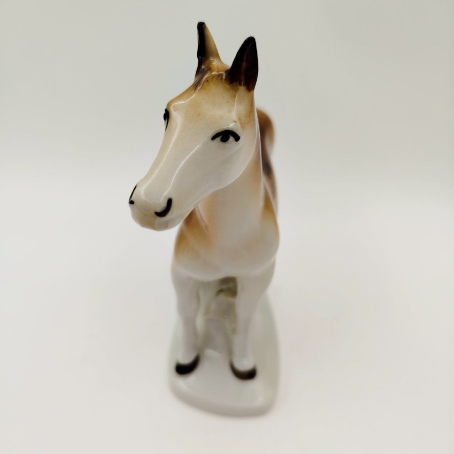 Статуэтка "Лошадь", фарфор, роспись, VEB Porzellanfiguren Lippelsdorf (Липпельсдорф), Германия, 1951-1974 гг.