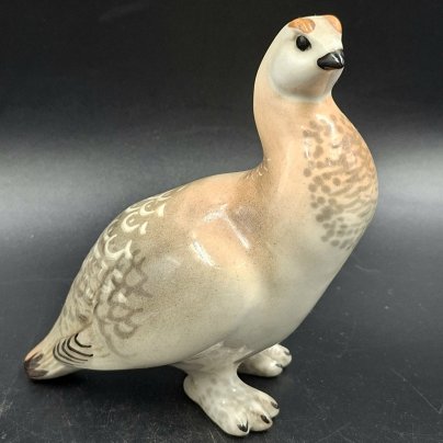 Статуэтка "Куропатка", скульптор П.П. Веселов, фарфор, роспись, Ленинградский фарфоровый завод (ЛФЗ), СССР, 1970-1992 гг.