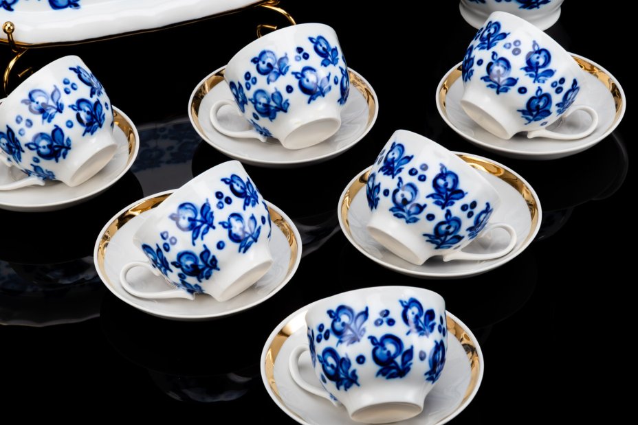 [Авторская подпись] Сервиз кофейный "Яблоньки" на 6 персон, автор Тодорская Вера Ивановна, фарфор, роспись, Дулевский фарфоровый завод (Дулёво), СССР, 1960-1980 гг.