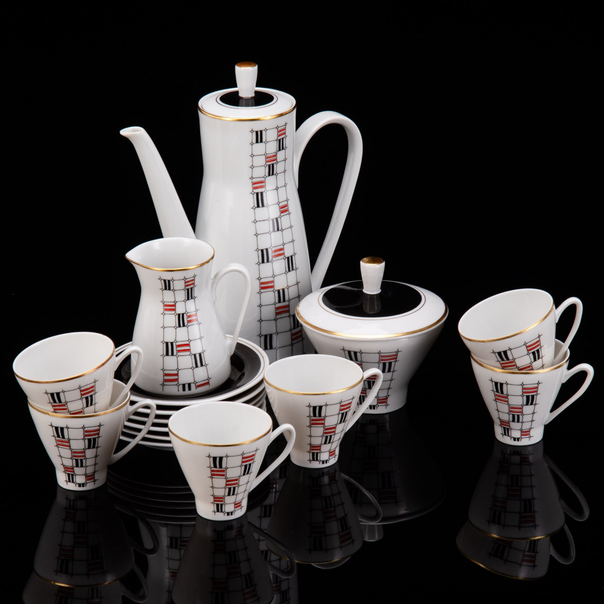 Сервиз кофейный c минималистичным геометрическим декором на 6 персон (15 предметов), фарфор, крытье, деколь, золочение, Freiberger Porzellan, ГДР, 1960-1990 гг.