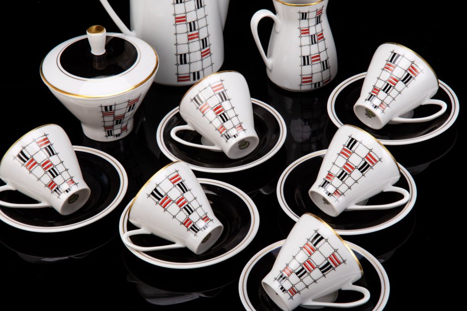 Сервиз кофейный c минималистичным геометрическим декором на 6 персон (15 предметов), фарфор, крытье, деколь, золочение, Freiberger Porzellan, ГДР, 1960-1990 гг.