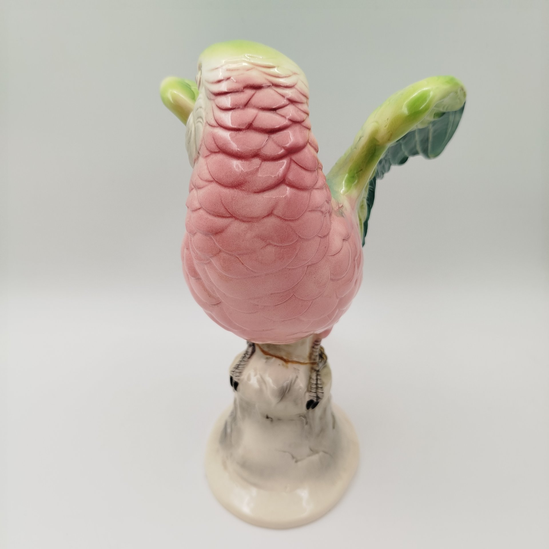 Статуэтка "Попугай"