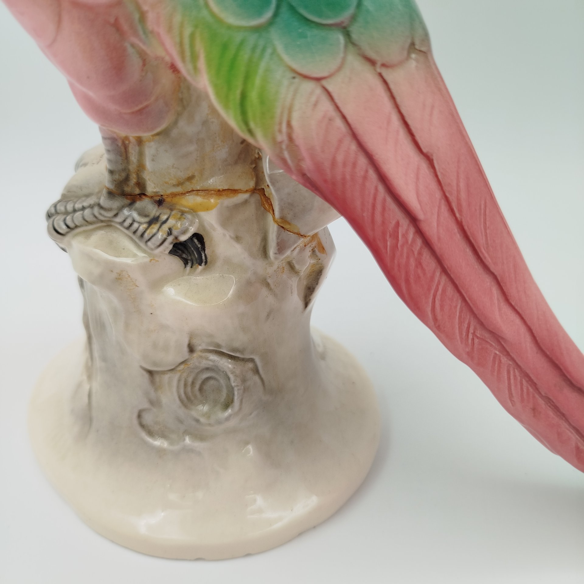 Статуэтка "Попугай"