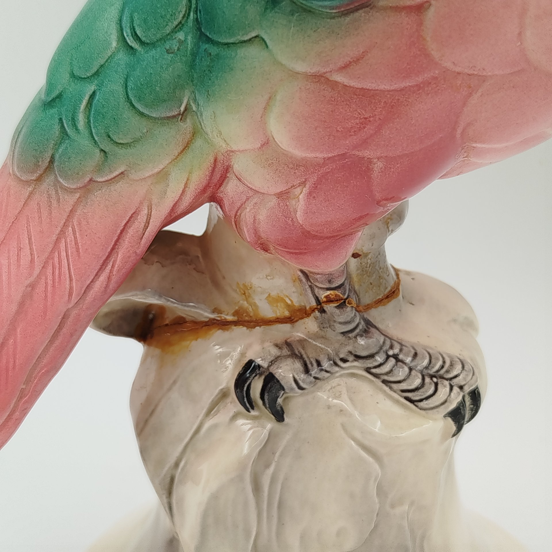 Статуэтка "Попугай"