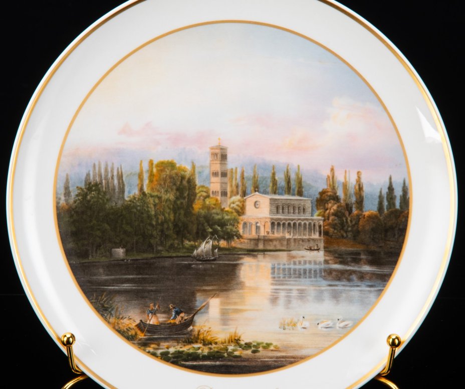 Тарелка декоративная "Цepкoвь Cпacитeля в пopту Зaкpoвa, 1843 г.", автор Карл Даниэль Фрейданк, фарфор, деколь, золочение, KPM (Königliche Porzellan-Manufaktur), Германия, 1980-1990 гг.