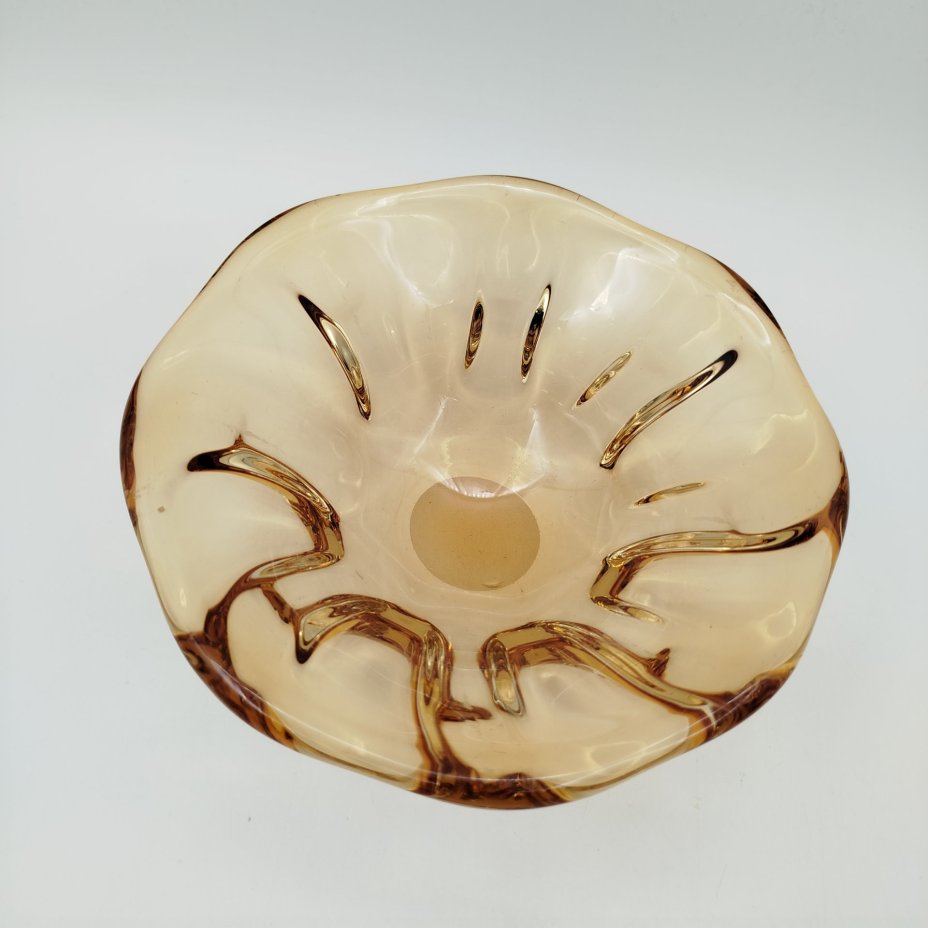 Конфетница медового оттенка, стекло, гутная техника, СССР, 1960-1990 гг.