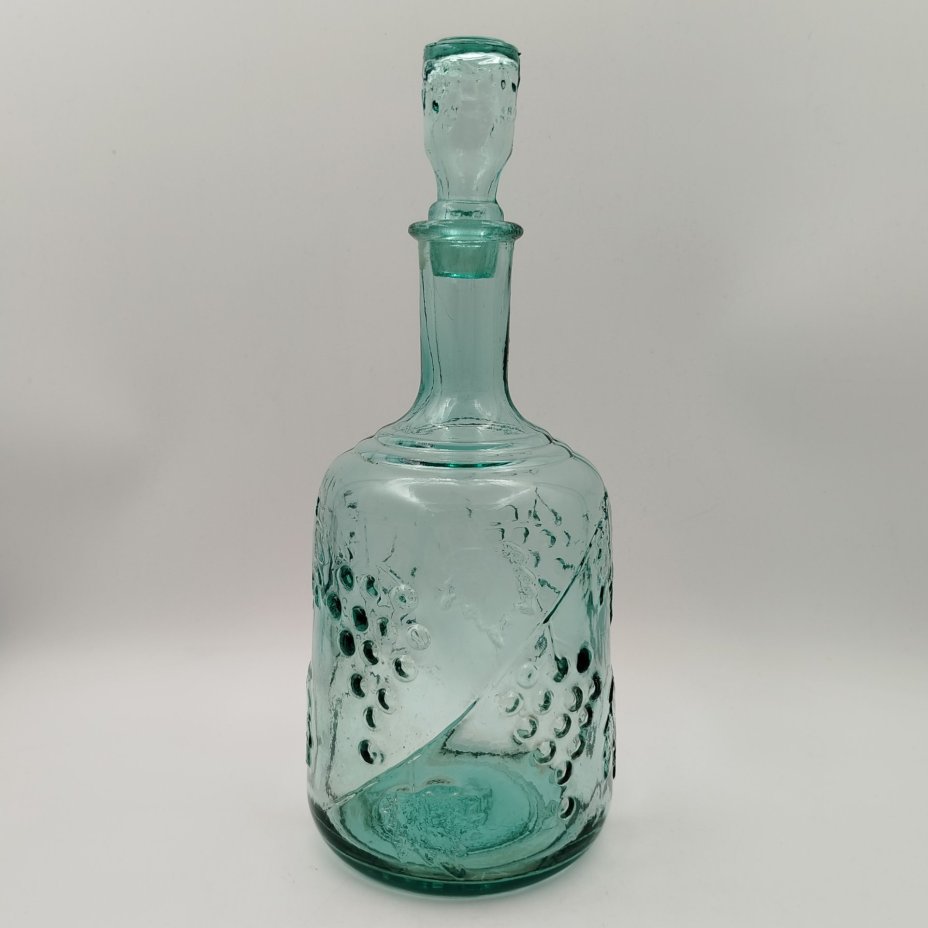 Штоф (графин) "Виноград", стекло, СССР, 1950-1970 гг.