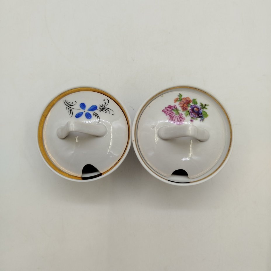 Набор из двух солонок(горчичниц) с цветочным декором, фарфор, деколь, золочение, Дулевский фарфоровый завод (Дулёво), СССР, 1968-1991 гг.