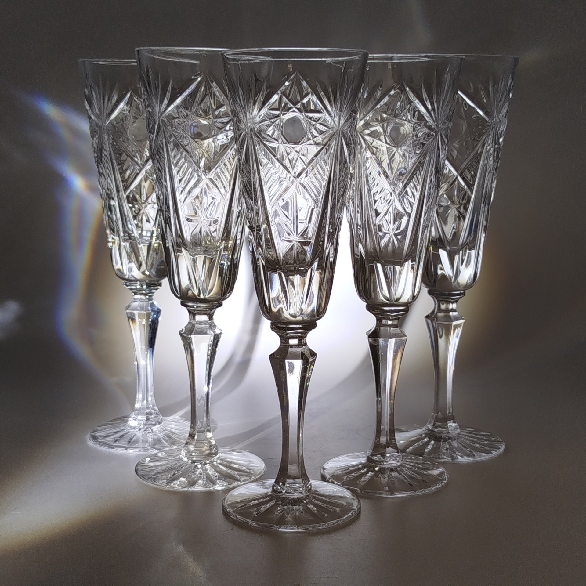 Набор из 5-ти крупных бокалов с резным геометрическим декором, хрусталь, алмазная грань, Россия, 1980-2000 гг.