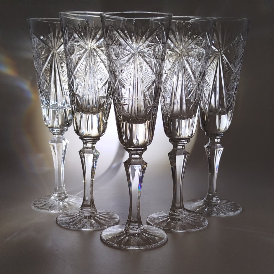 Набор из 5-ти крупных бокалов с резным геометрическим декором, хрусталь, алмазная грань, Россия, 1980-2000 гг.