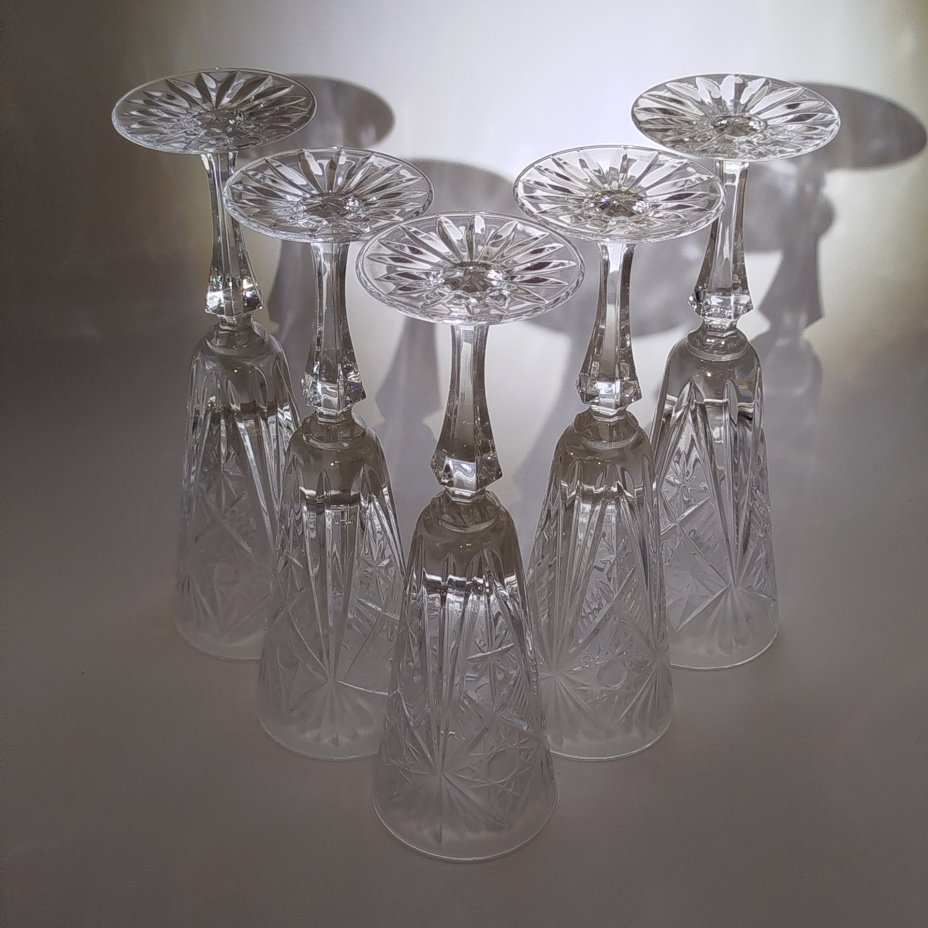 Набор из 5-ти крупных бокалов с резным геометрическим декором, хрусталь, алмазная грань, Россия, 1980-2000 гг.