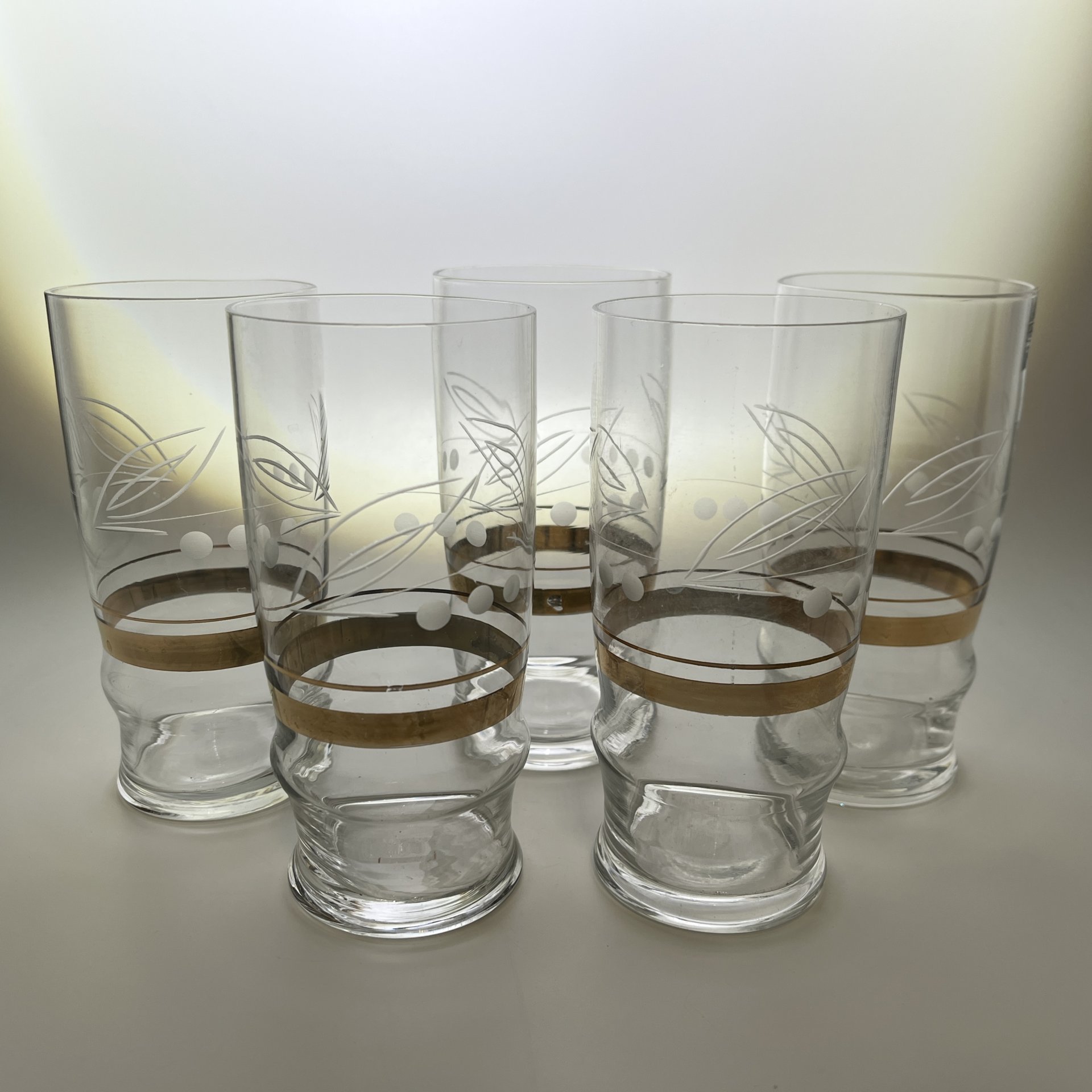 Набор из 5-ти стаканов, украшенных растительным декором, стекло, золочение, СССР, 1970-1990 гг.