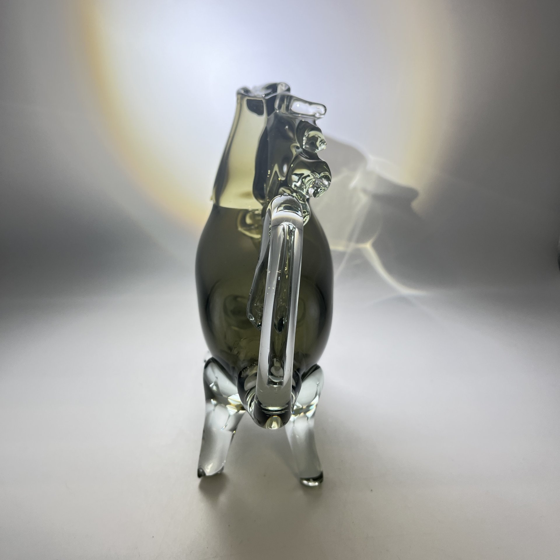 Кувшин (сосуд) "Конь", стекло, гутная техника, СССР, 1960-1980 гг.