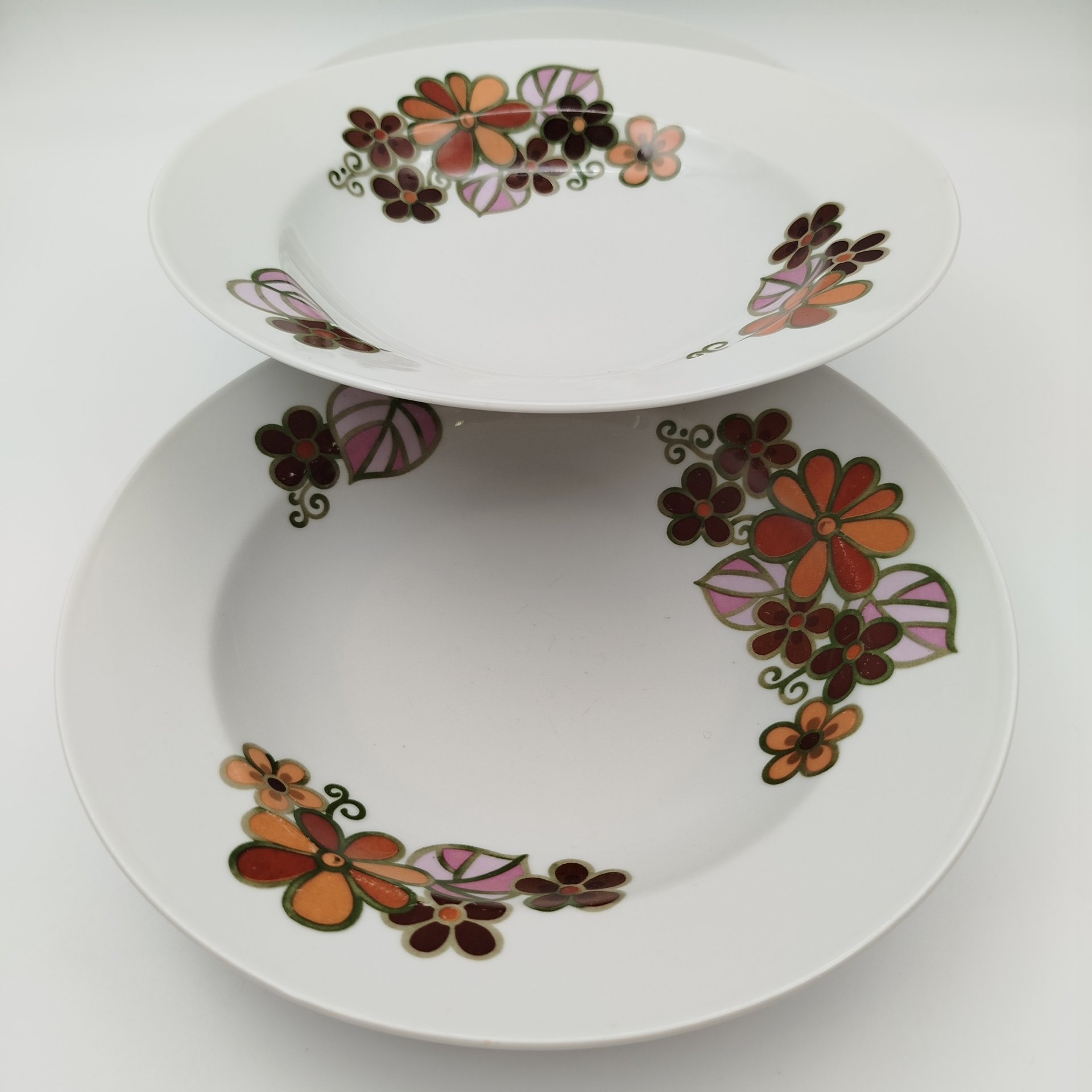 Набор суповых (глубоких) тарелок с цветочным декором на 5 персон