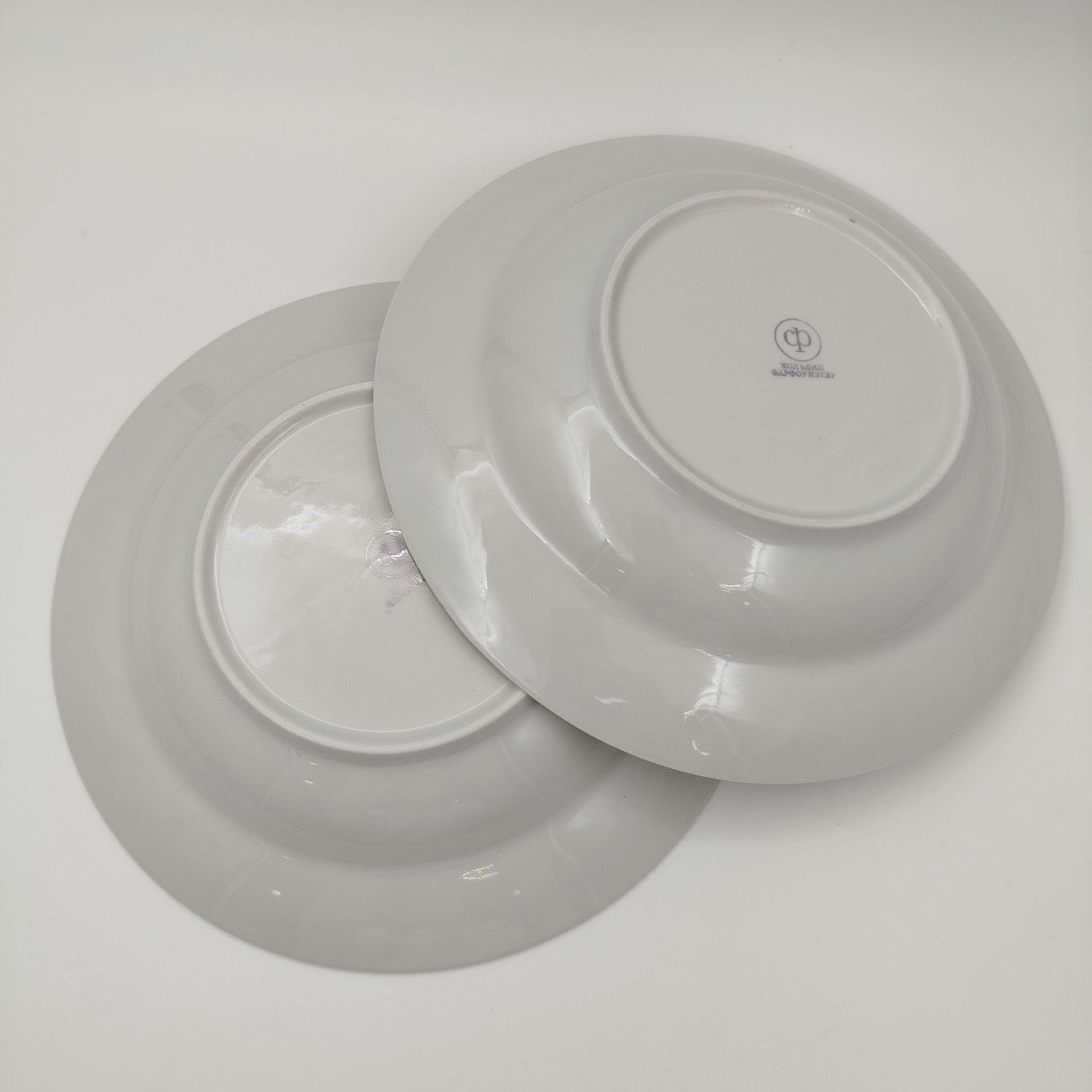 Набор суповых (глубоких) тарелок с цветочным декором на 5 персон