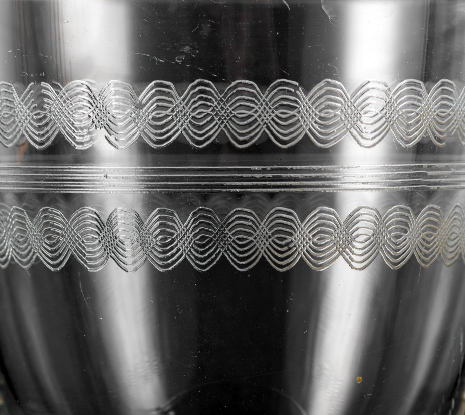 Бокал с орнаментальным декором, стекло, выдувание, травление, Акционерное общество Мальцовских заводов, Российская империя, 1900-1930 гг.