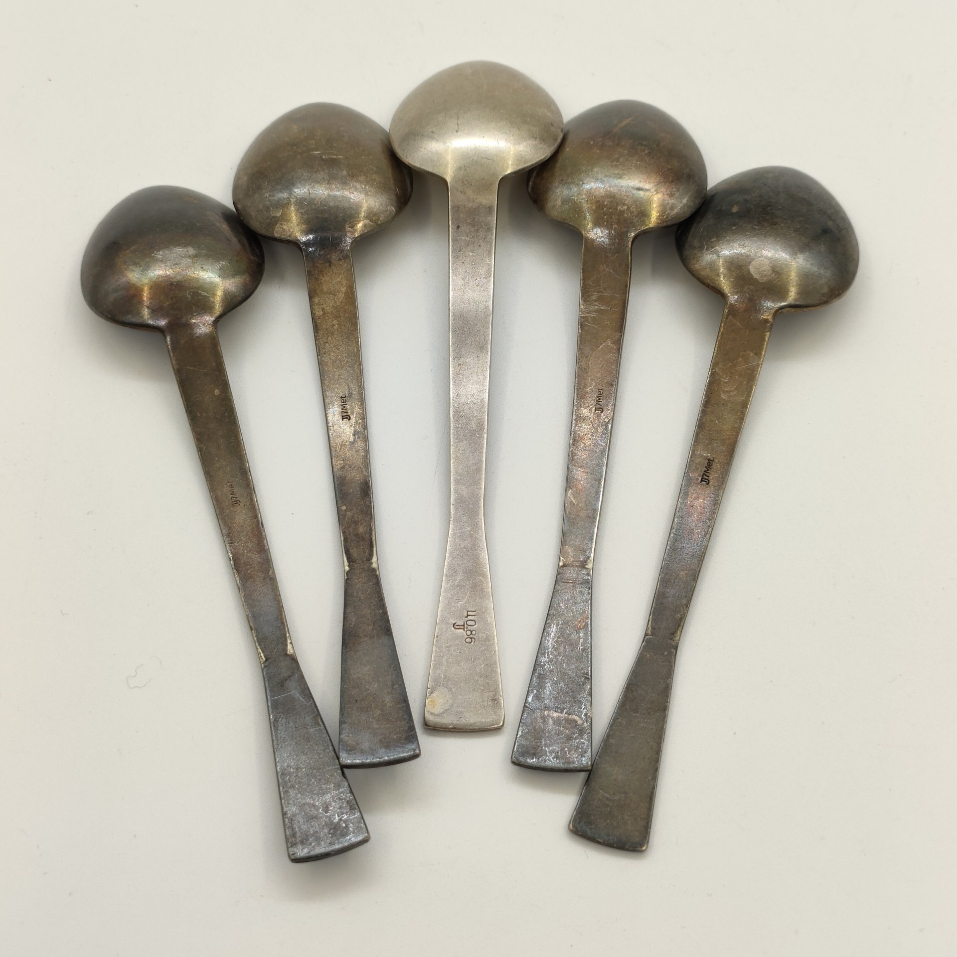 Набор из 5-ти кофейных ложек с геометрическим декором (в подборе), мНЦ (медь-никель-цинк), золочение, Таллинский ювелирный завод, СССР, 1960-1990 гг.