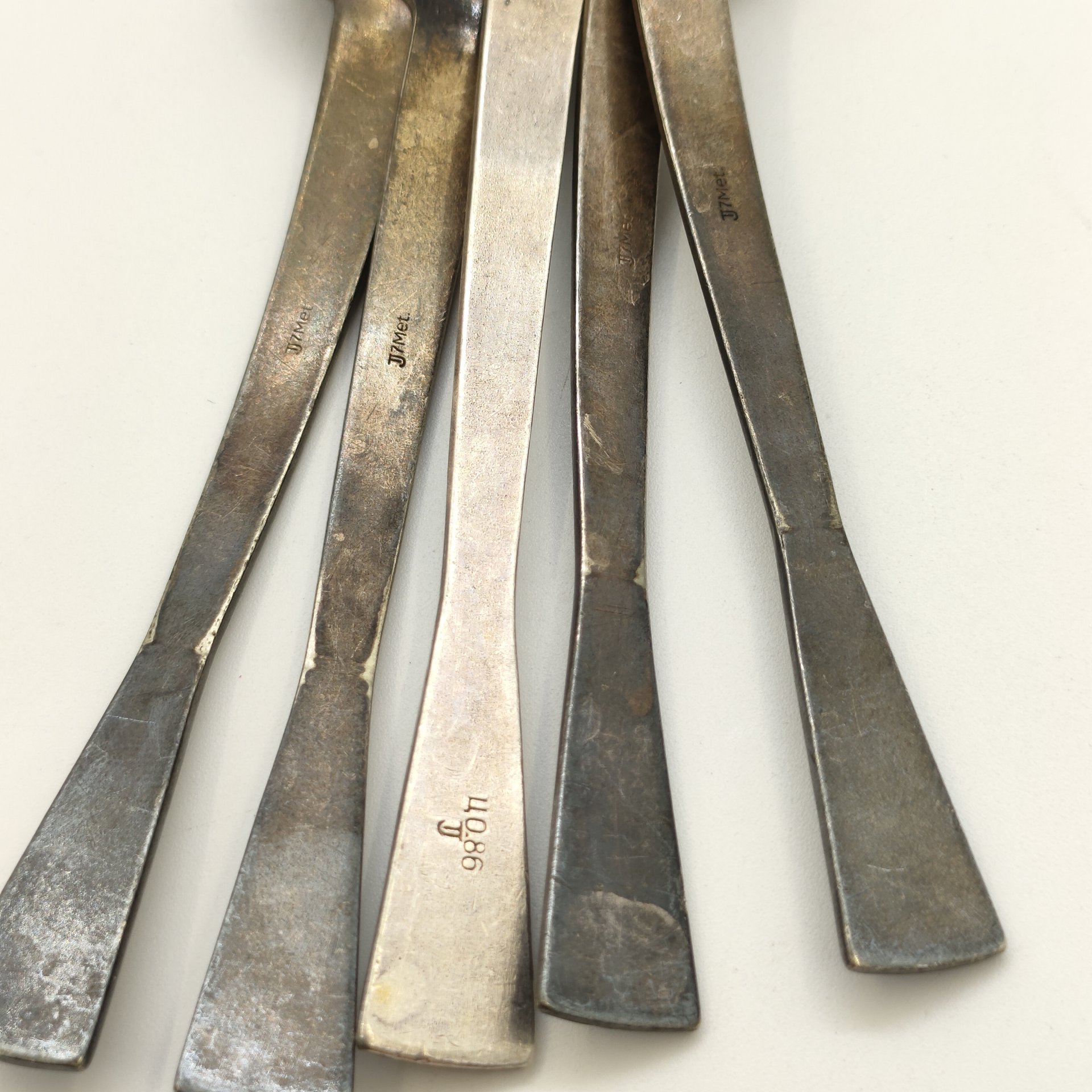 Набор из 5-ти кофейных ложек с геометрическим декором (в подборе), мНЦ (медь-никель-цинк), золочение, Таллинский ювелирный завод, СССР, 1960-1990 гг.