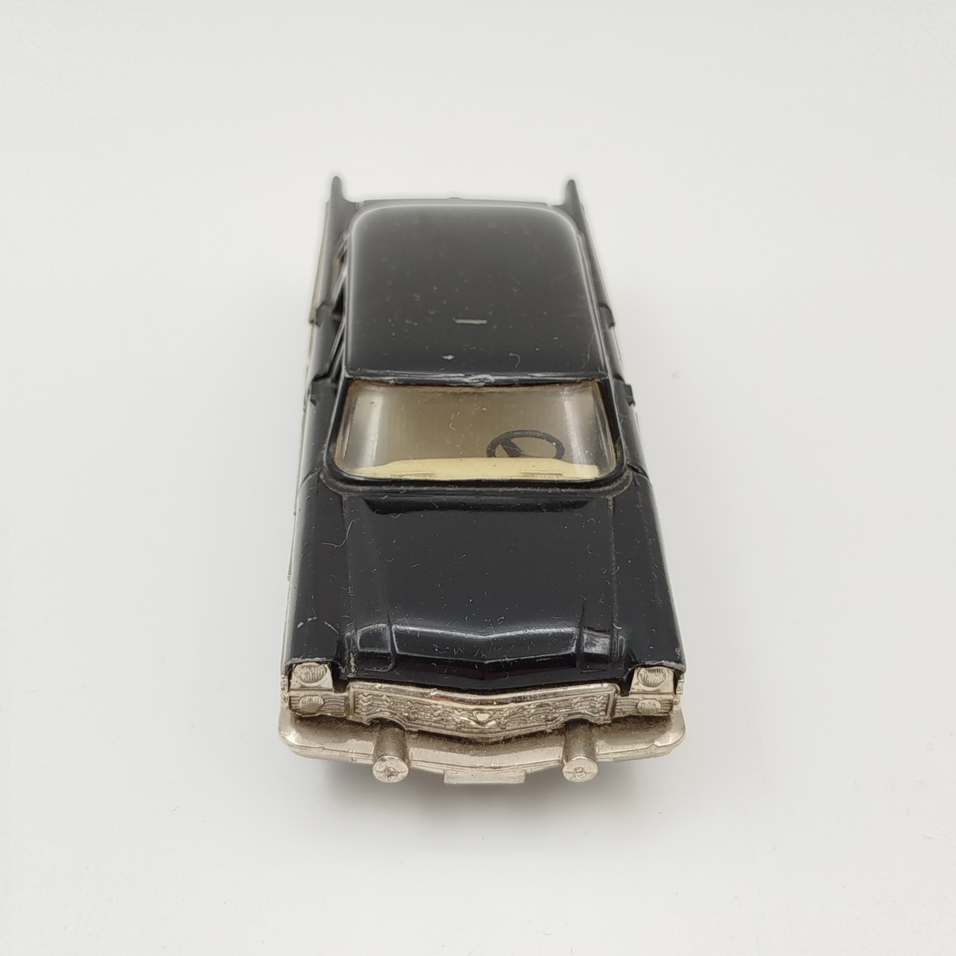 Модель автомобиля ГАЗ-13 "Чайка" (№ А-15)