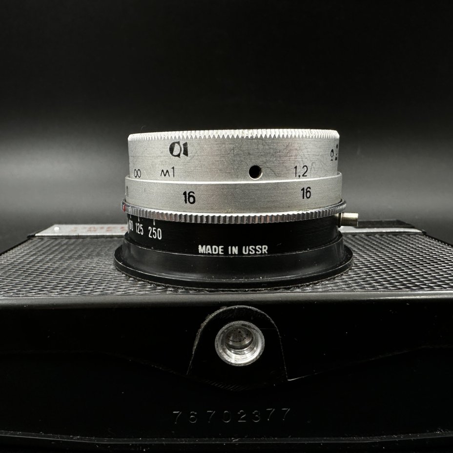 Фотоаппарат шкальный "Смена-8", в кофре, ЛОМО (Ленинградское оптико-механическое объединение)