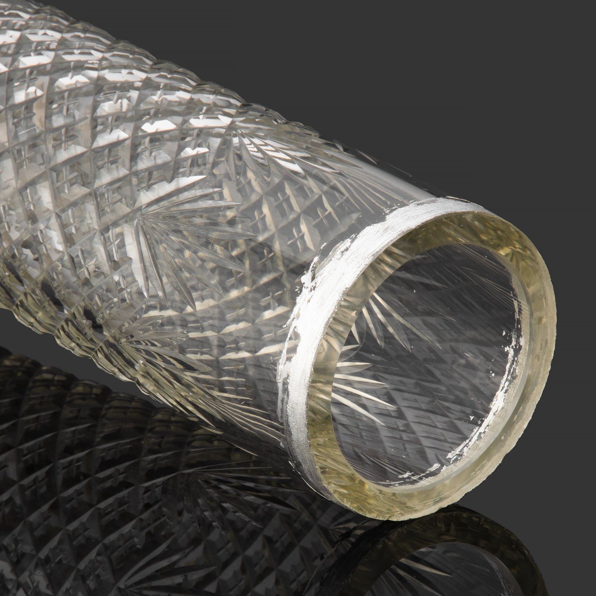 Ваза с декором в виде гирлянд, украшенных звездами и колосьями, металл, серебрение, хрусталь, СССР, 1940-1960 гг.