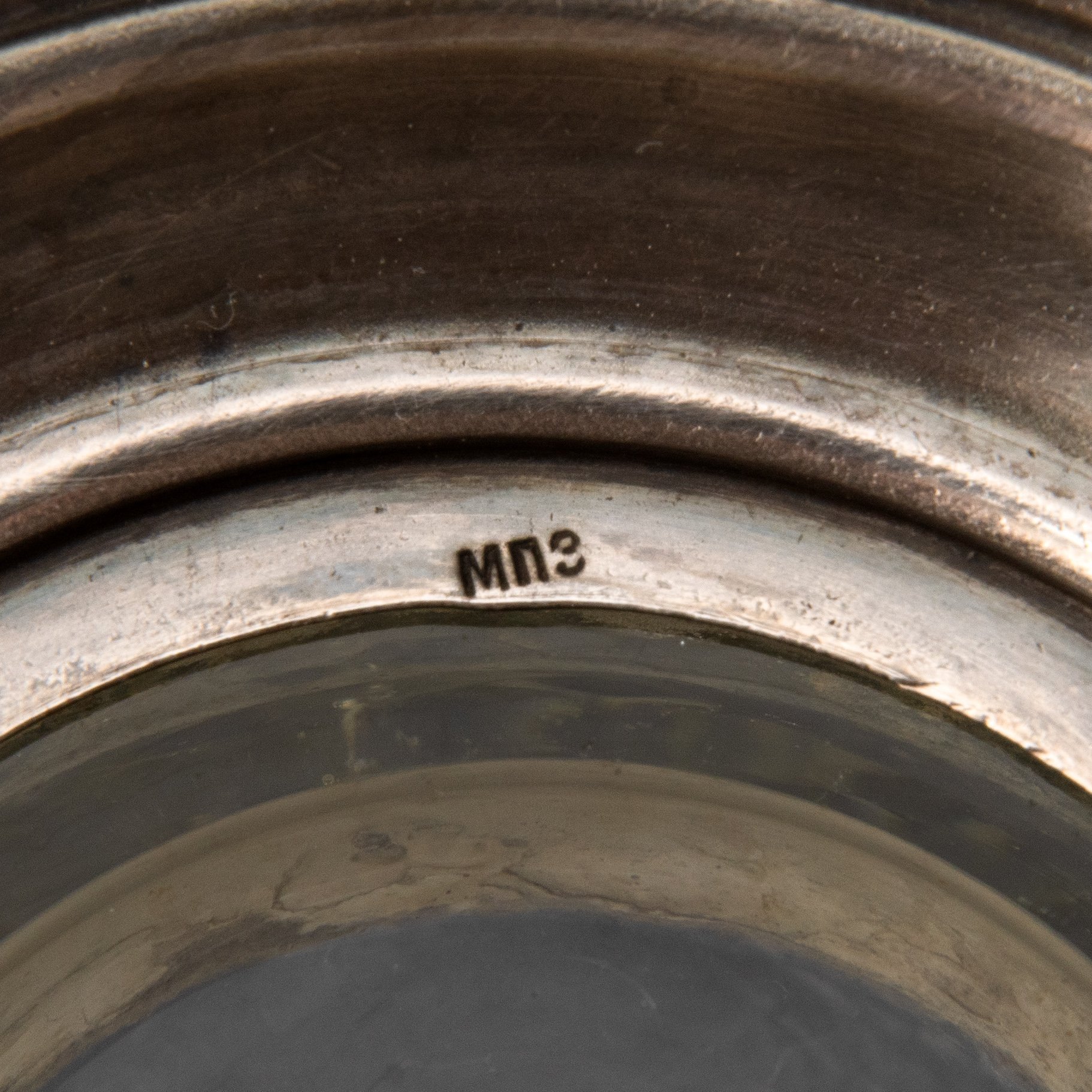 Ваза с декором в виде гирлянд, украшенных звездами и колосьями, металл, серебрение, хрусталь, СССР, 1940-1960 гг.