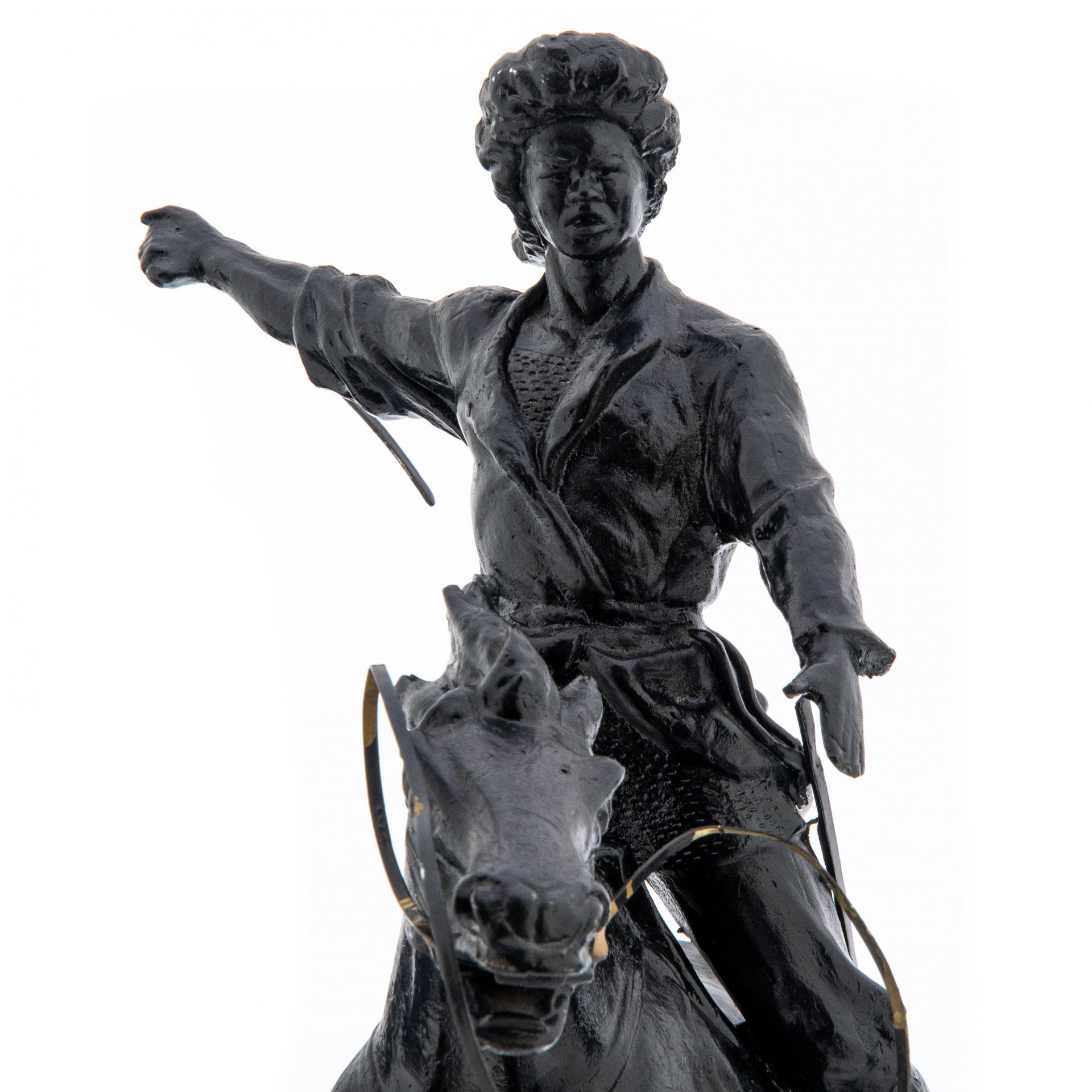 Статуэтка "Салават Юлаев", чугун, крашение, скульптуp А. Панов, СССР, 1970-1980 гг. — фото 5