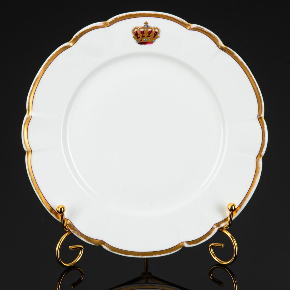 Тарелка с монограммой под королевской короной, фарфор, крытье, роспись, золочение, цировка, Martial Redon, Франция, 1882-1896 гг.