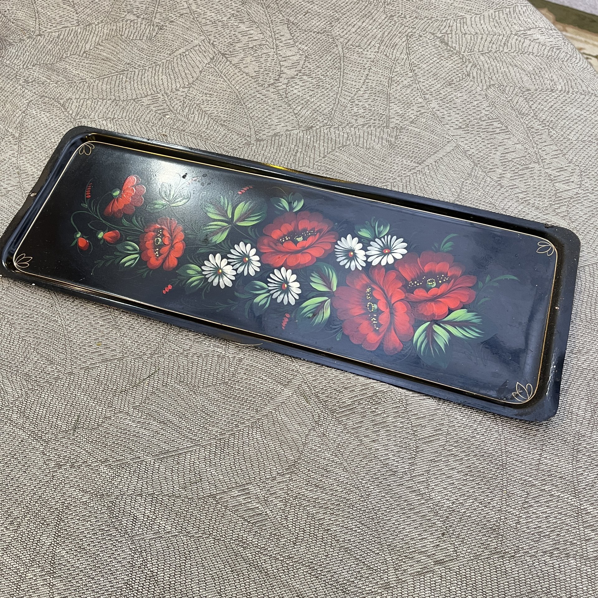 Поднос прямоугольной формы с цветным декором, жесть, роспись, Жостовская фабрика декоративной росписи, СССР, 1960-1980 гг.