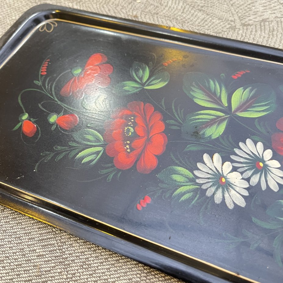 Поднос прямоугольной формы с цветным декором, жесть, роспись, Жостовская фабрика декоративной росписи, СССР, 1960-1980 гг.