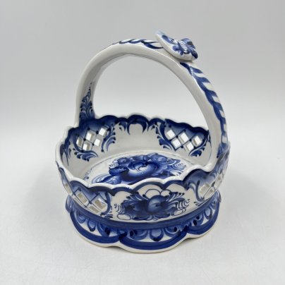 Конфетница "Корзинка", Гжель, авт. М. Пулемётов