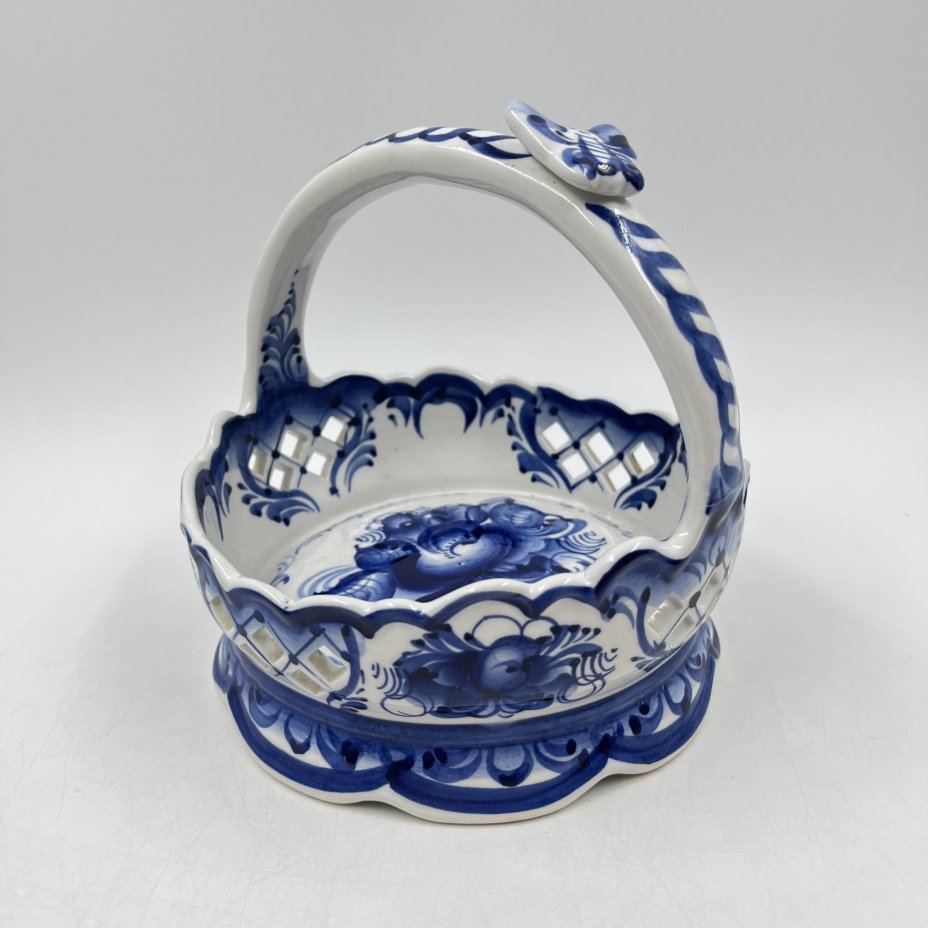 Конфетница "Корзинка", Гжель, авт. М. Пулемётов