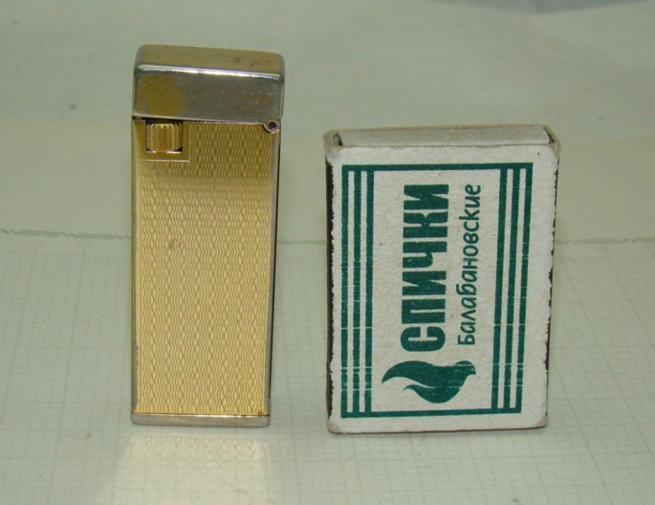 Зажигалка газовая