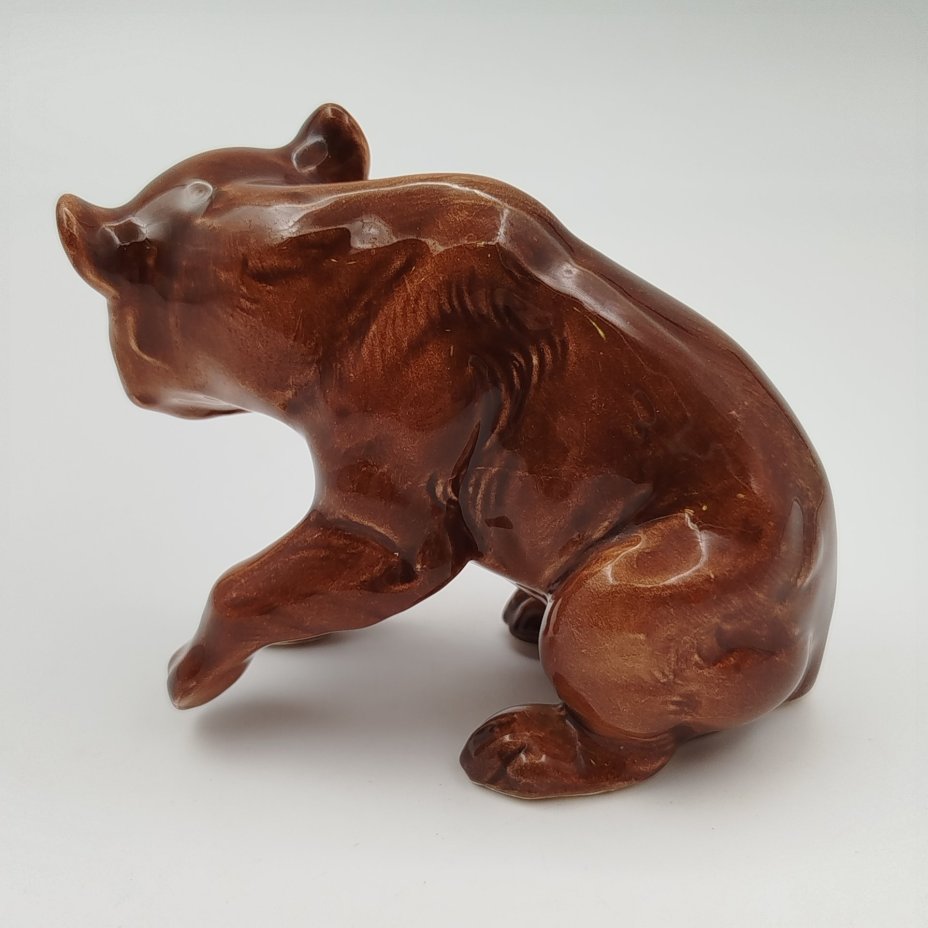 Статуэтка "Бурый медведь", Hertwig & Co (предположительно)