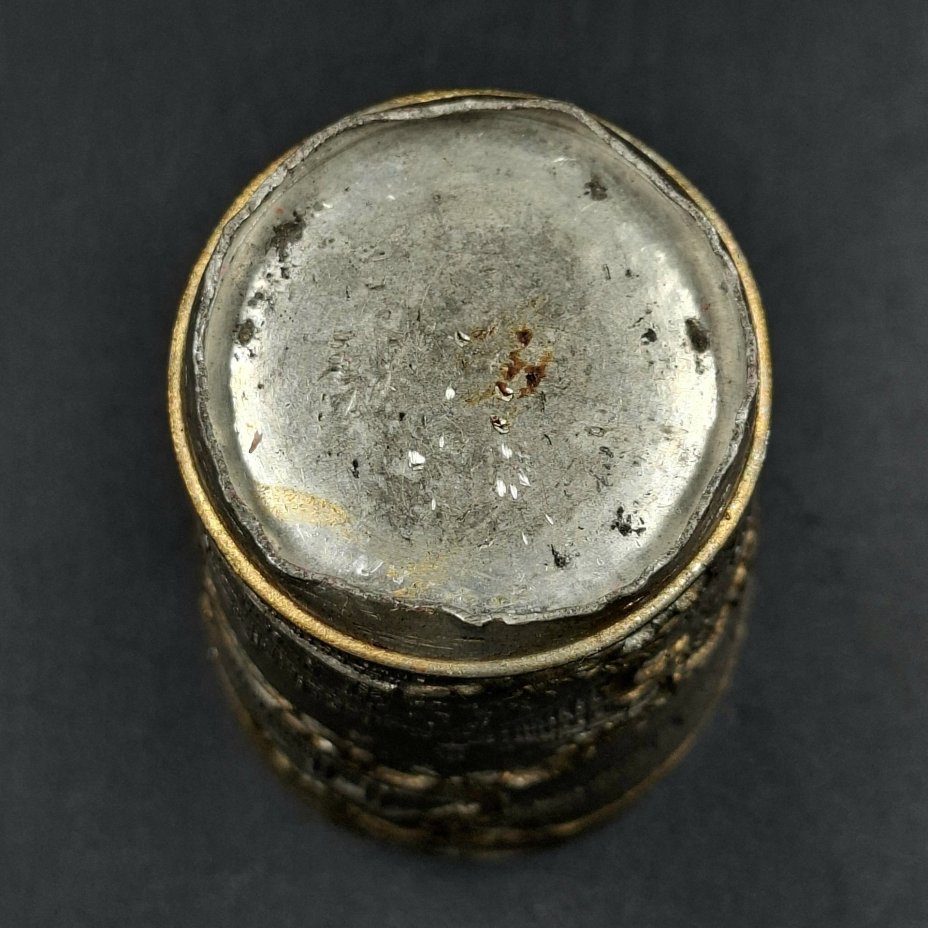 Стаканчик сувенирный к 200-летию Санкт-Петербурга с изображением достопримечательностей города