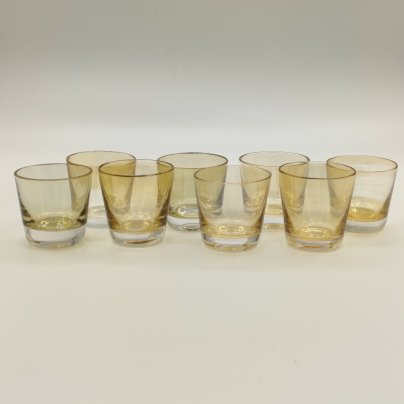 Набор стопок желтого оттенка на 8 персон, цветное стекло, золочение, СССР, 1970-1990 гг.