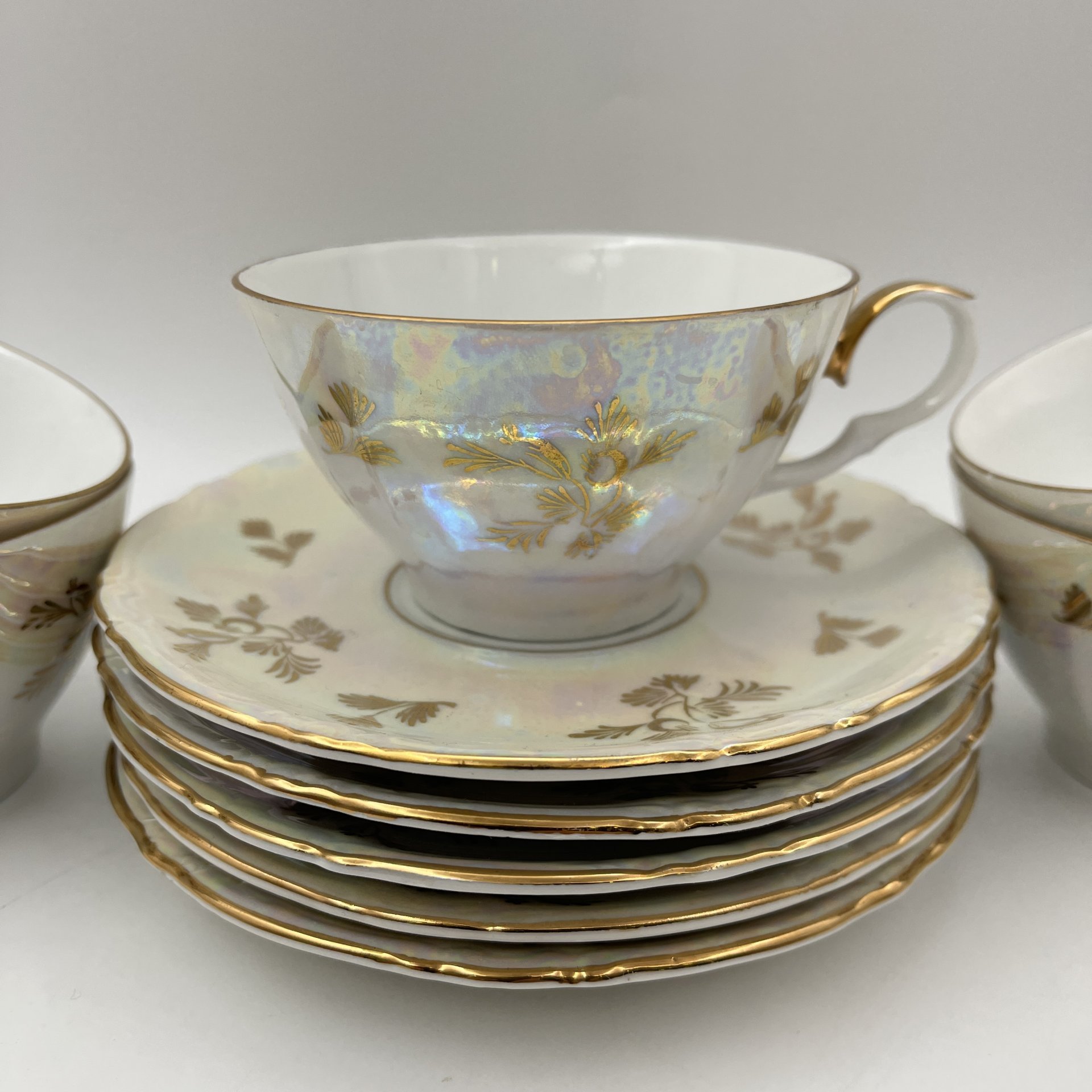 Набор чайных пар с цветочным декором на 5 персон