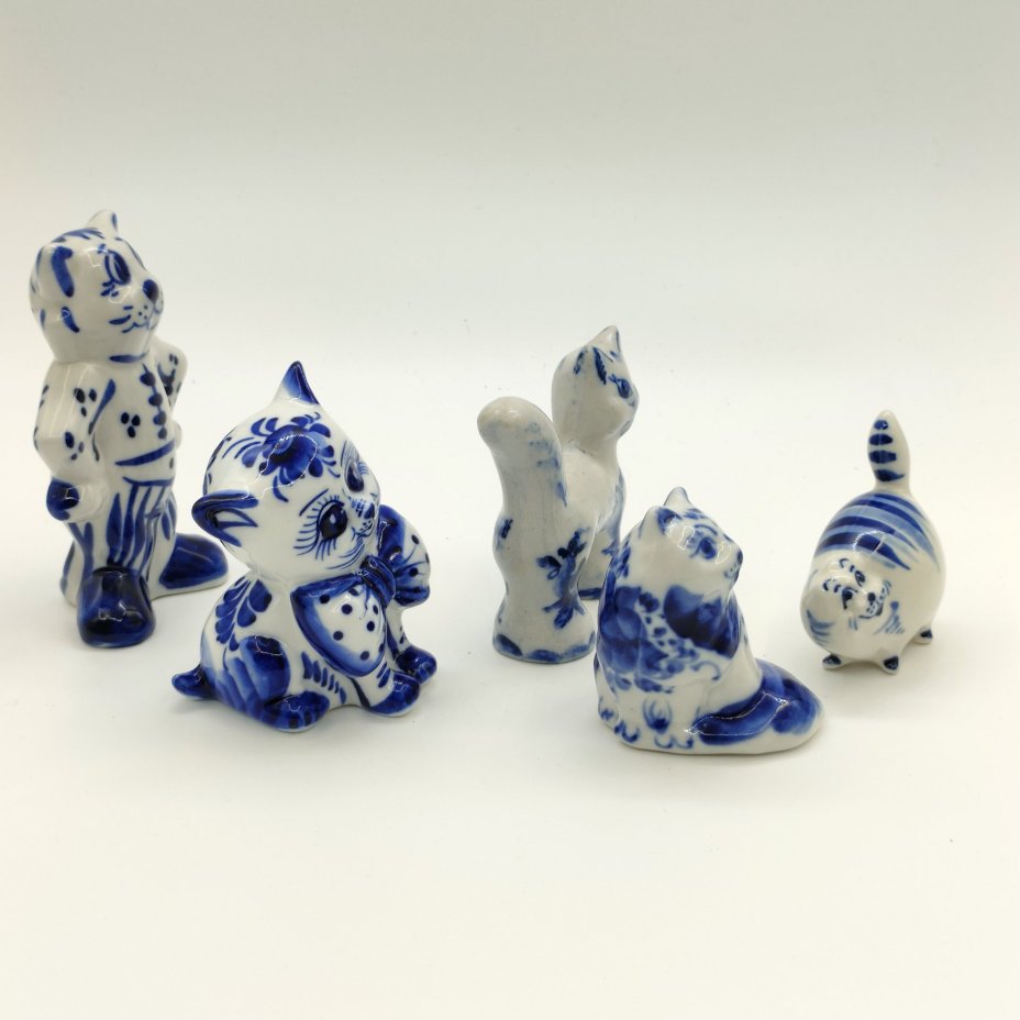 Набор из пяти статуэток "Коты", Гжель