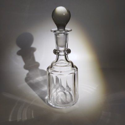 Графин с декором "грань во весь" и с двумя обручами на горловине (маленький), хрусталь, гранение, Акционерное общество Мальцовских заводов, Российская империя, 1880-1917 гг.