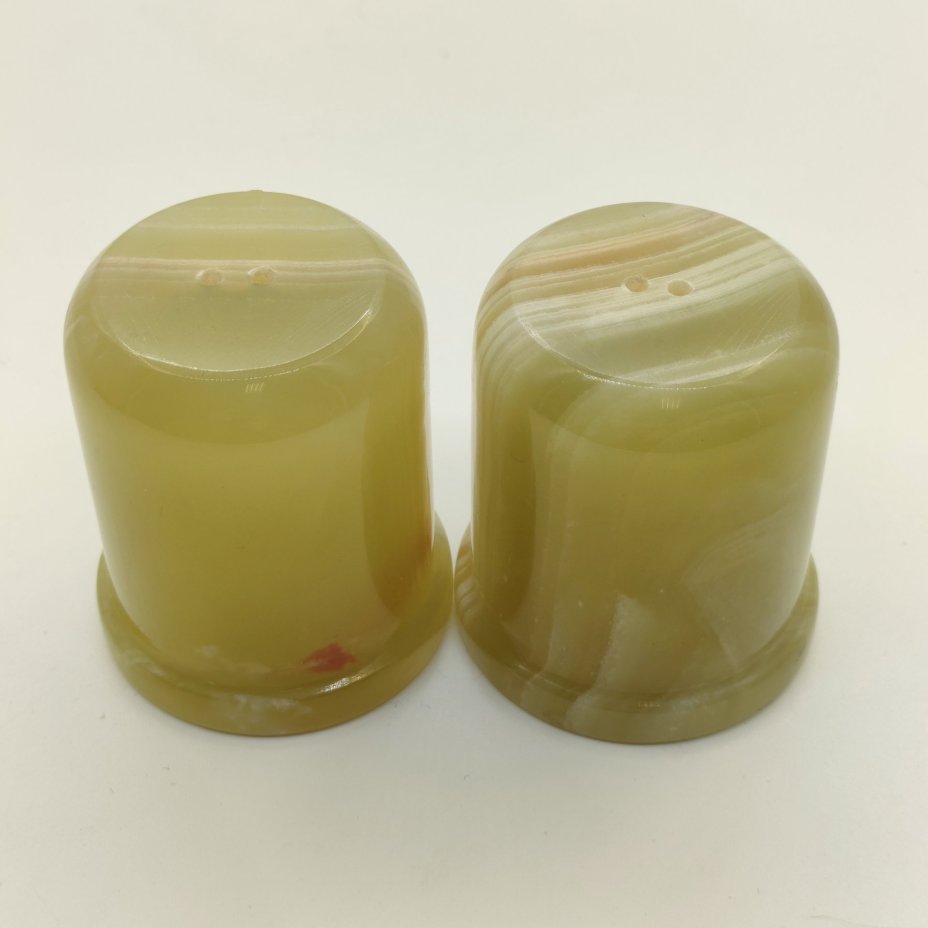 Пара перечниц зеленого оттенка, оникс, резьба