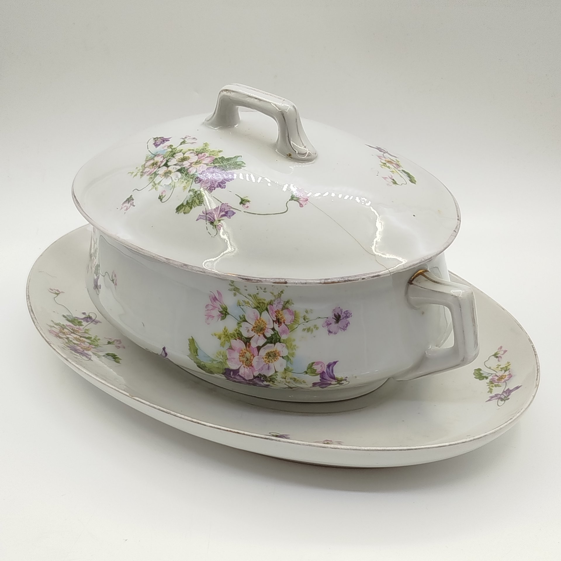 Террина/супница на подставке (для подачи горячих блюд) с цветочным декором, фарфор, деколь, золочение, Российская империя, 1890-1917 гг.