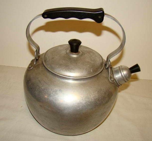 Чайник со свистком