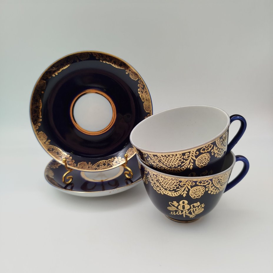 Пара чайная "8 марта", фарфор, крытье кобальтом, золочение, Ленинградский фарфоровый завод (ЛФЗ), СССР, 1960-1992 гг.
