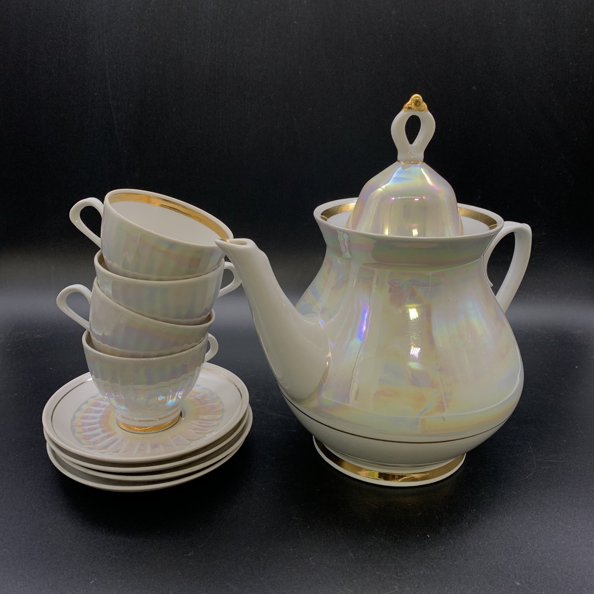 Кофейный сервиз на 4 персоны, фарфор, люстр, золочение, Минский фарфорово-фаянсовый завод, Беларусь, 1968-1983 гг., Минский фарфорово-фаянсовый завод