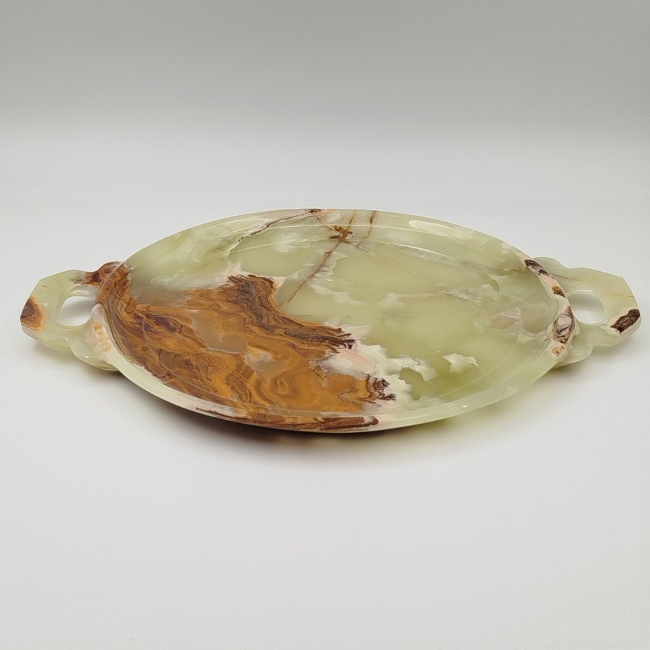 Поднос кофейный круглой формы зеленовато-коричневого цвета, оникс, резьба